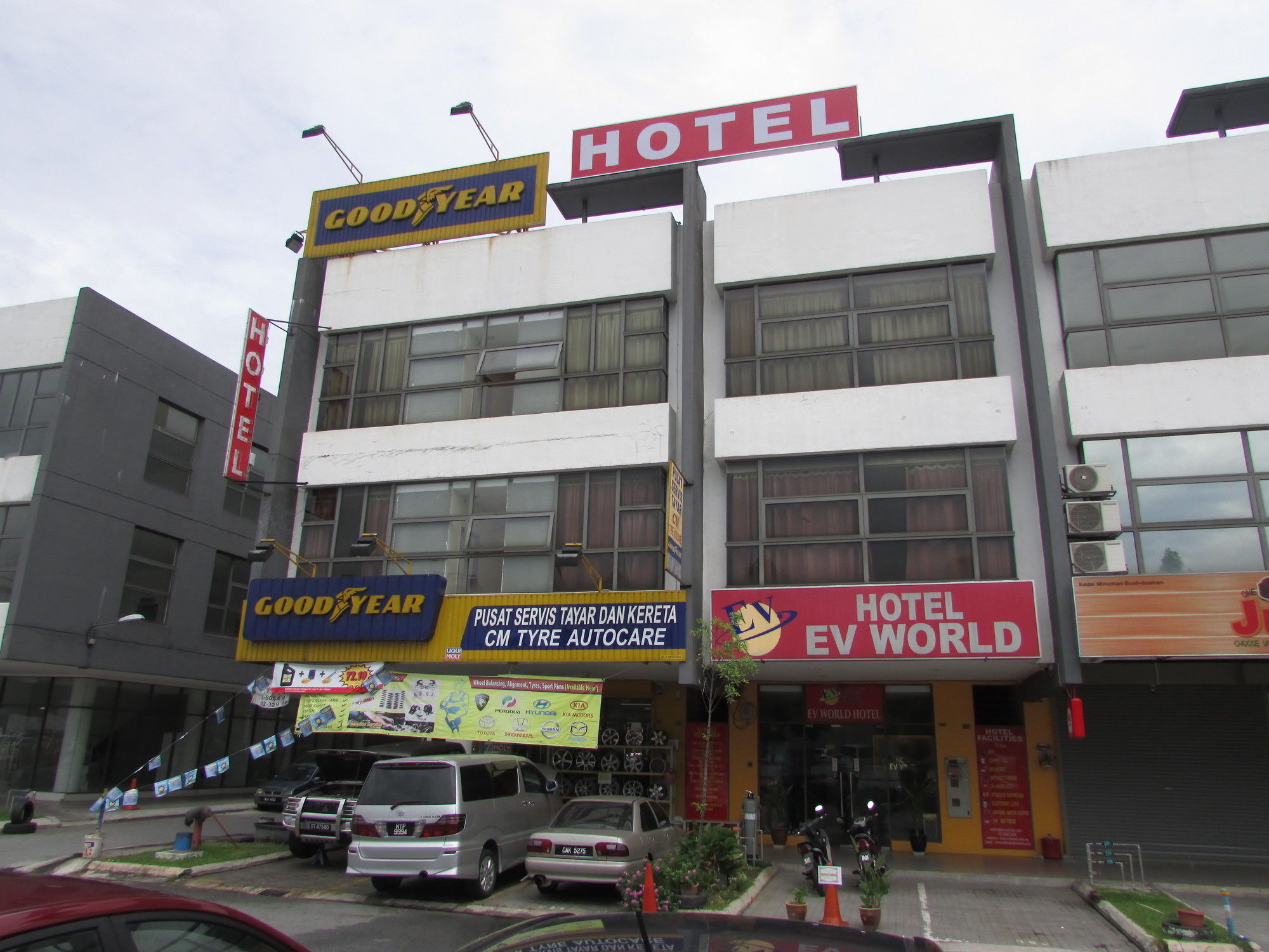 Hotel Zamburger Sungai Besi Kuala Lumpur Exteriör bild